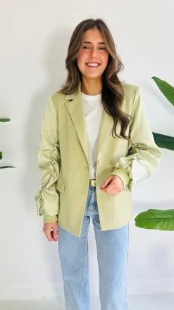 ANOUSHKA'S FAVORITE OLIVE BLAZER