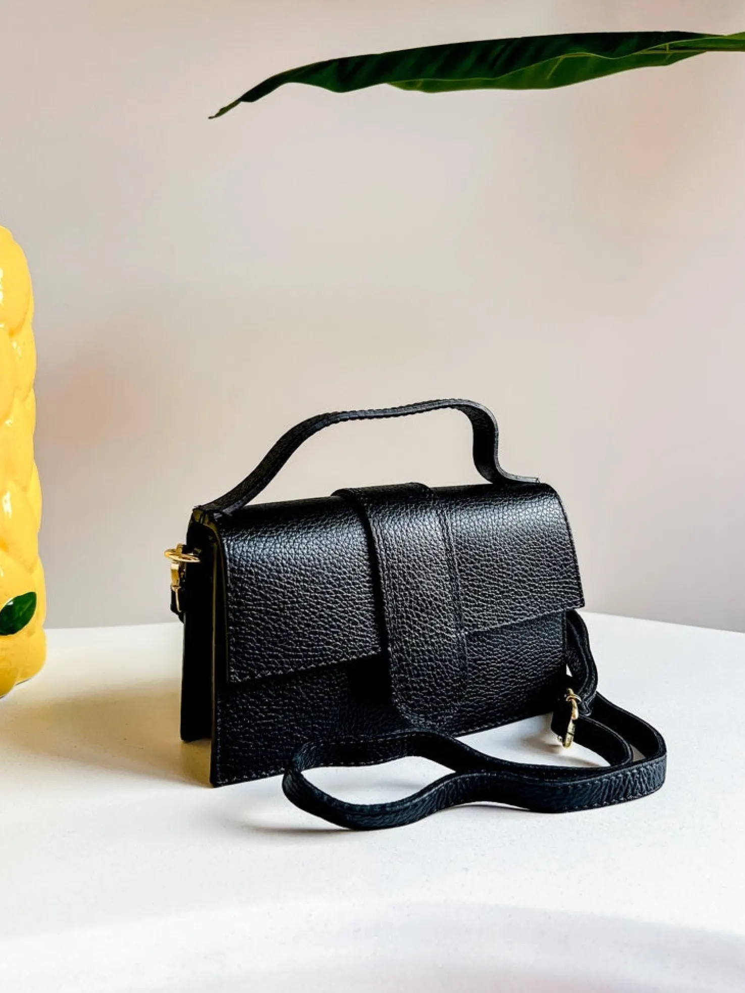 BLACK MINI PURSE